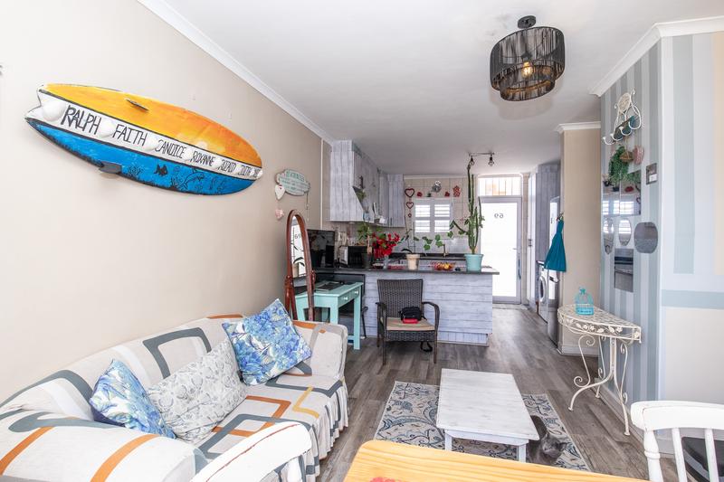 2 Bedroom Property for Sale in Muizenberg Western Cape